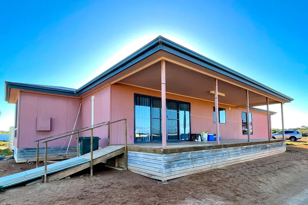 Denial Bay 4 Bedroom Seaside Serenity – Modern Home in Denial Bay