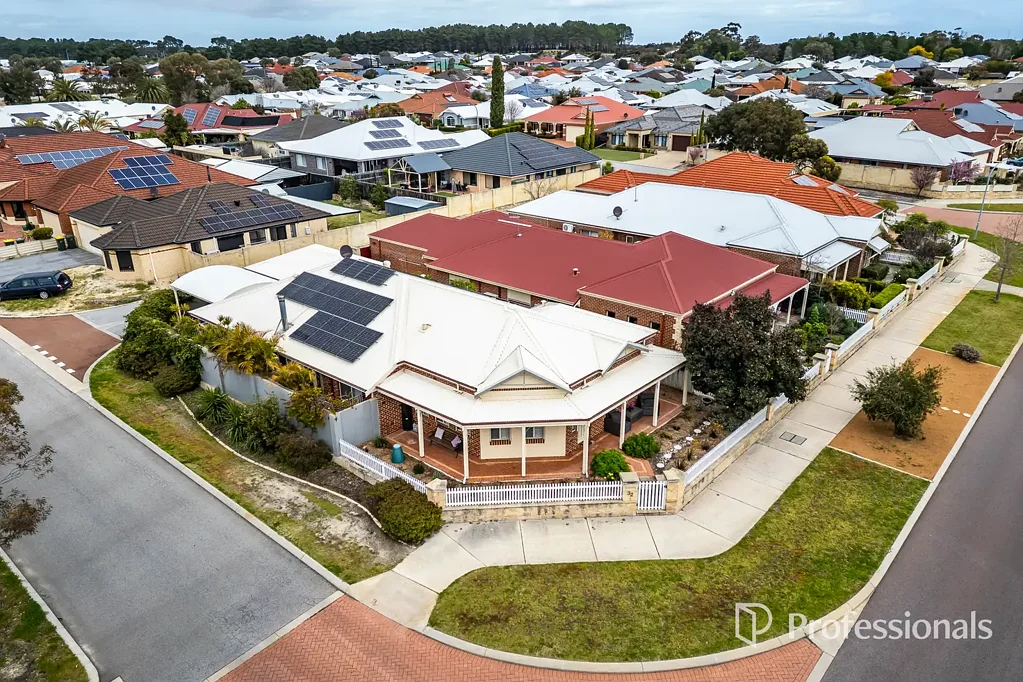 32 Brookmount Drive, Ellenbrook, WA 6069