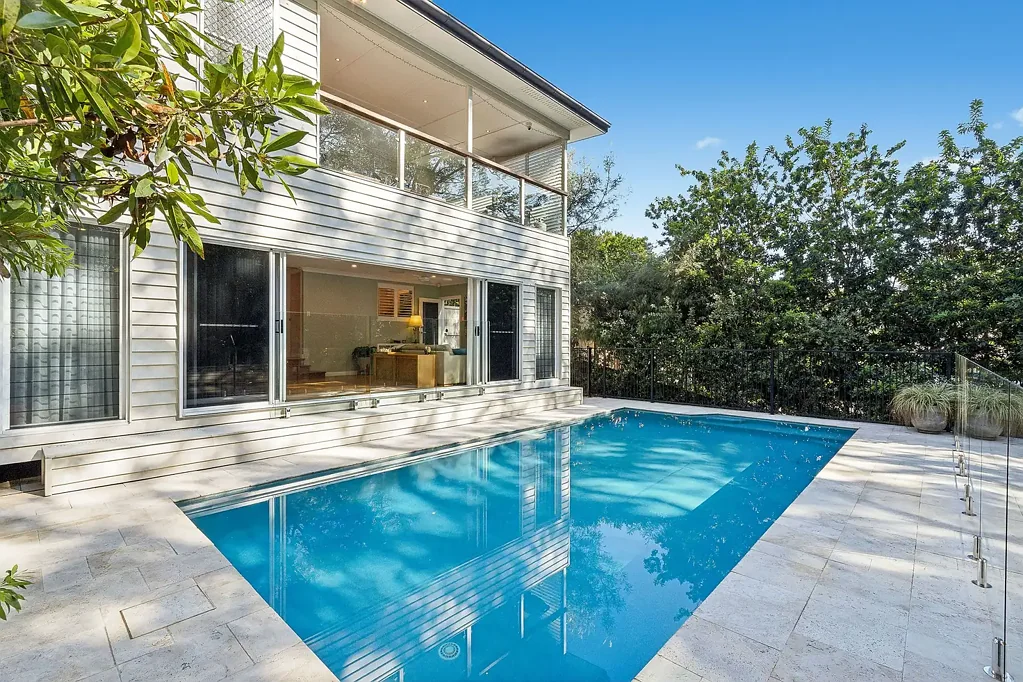 15 Jainba Street, Indooroopilly, QLD 4068