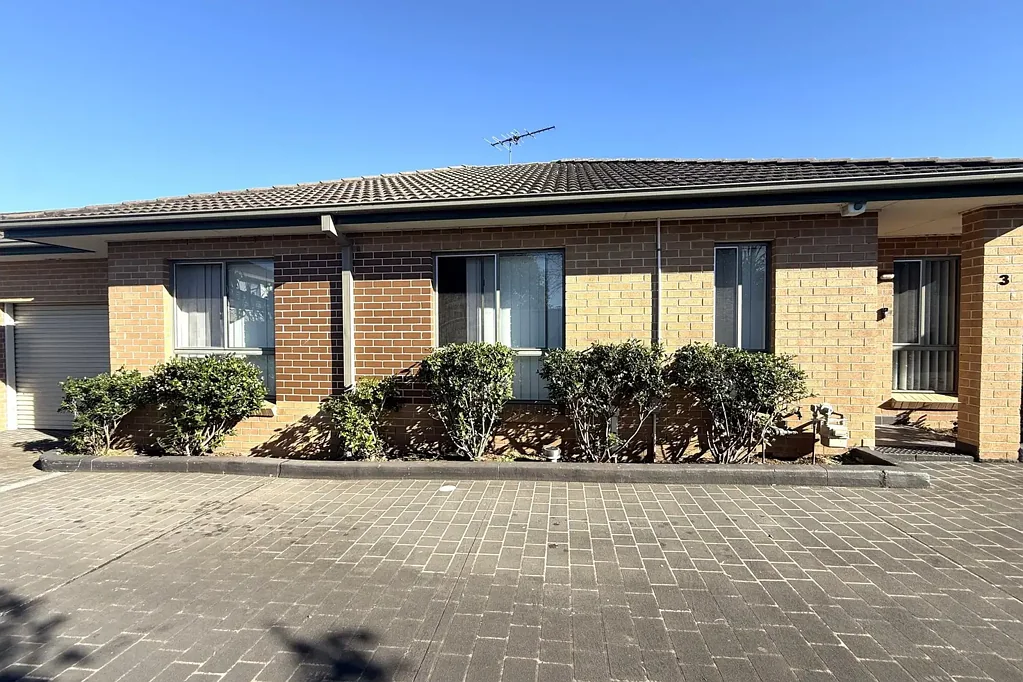 MODERN THREE BEDROOM VILLA