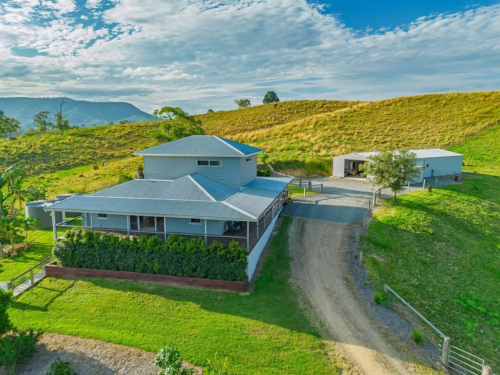 EXECUTIVE ACREAGE RENTAL - LOVELY HOME, HORSE STABLES AND ARENA.