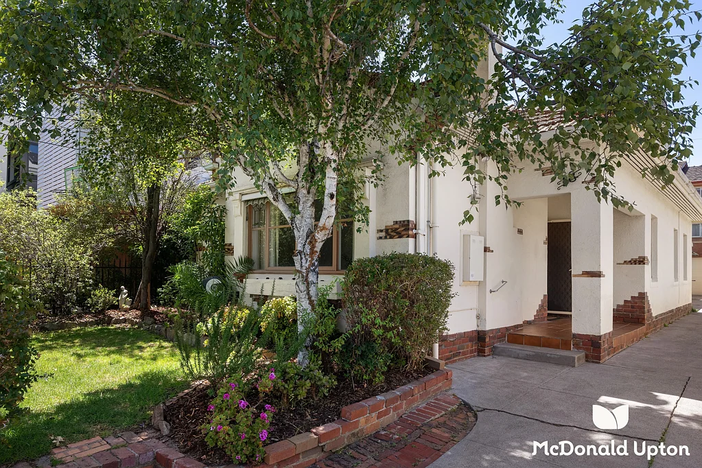 18 Nicholson Street, Essendon, VIC 3040