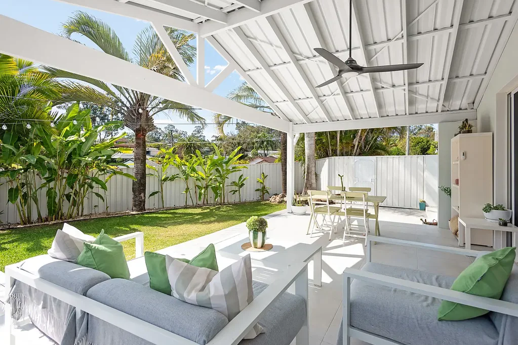 Molendinar 5房  NEW PRICE | Exceptional Family Living