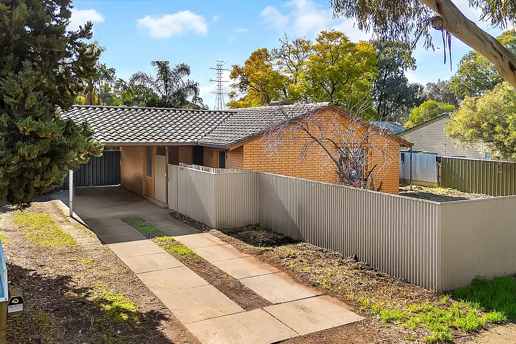 Salisbury Downs 3Moenga Space, Potential & Possibility On 672sqm