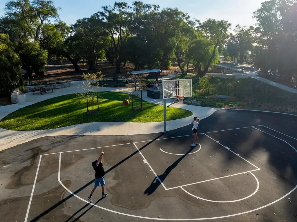 Vasse Mere Minutes to Parks, Trails & Schools