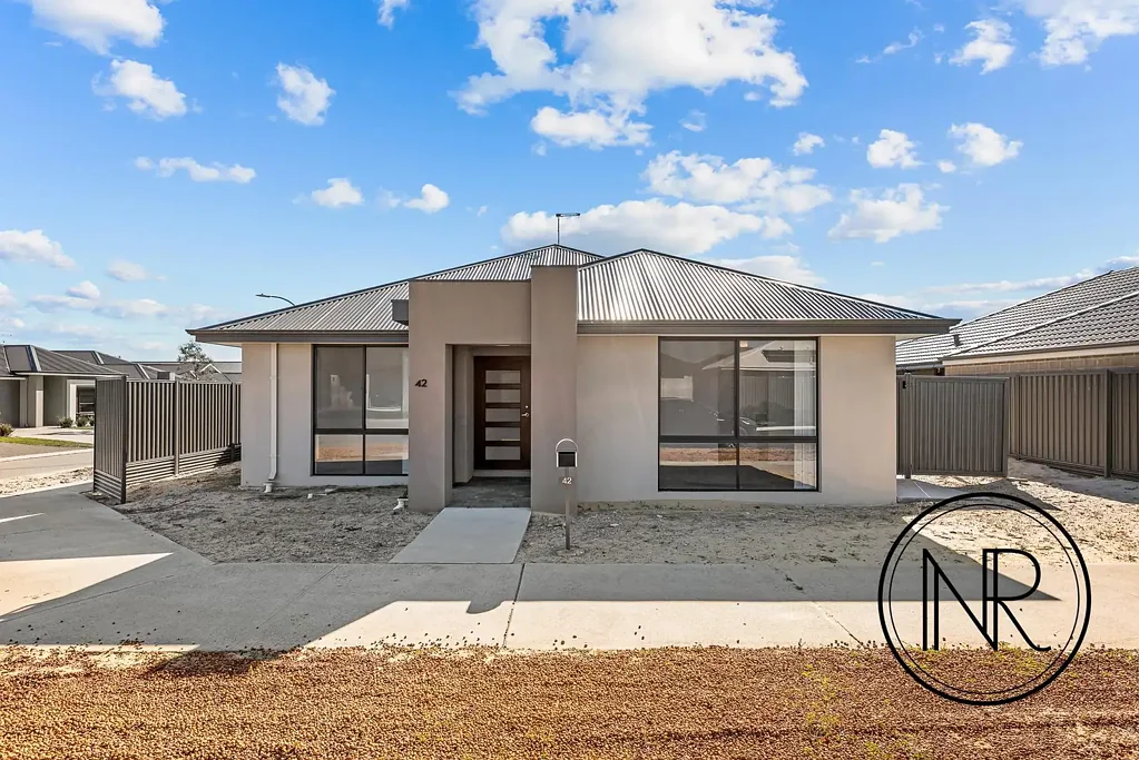 Contemporary 3-Bedroom Home in a Convenient Haynes Location