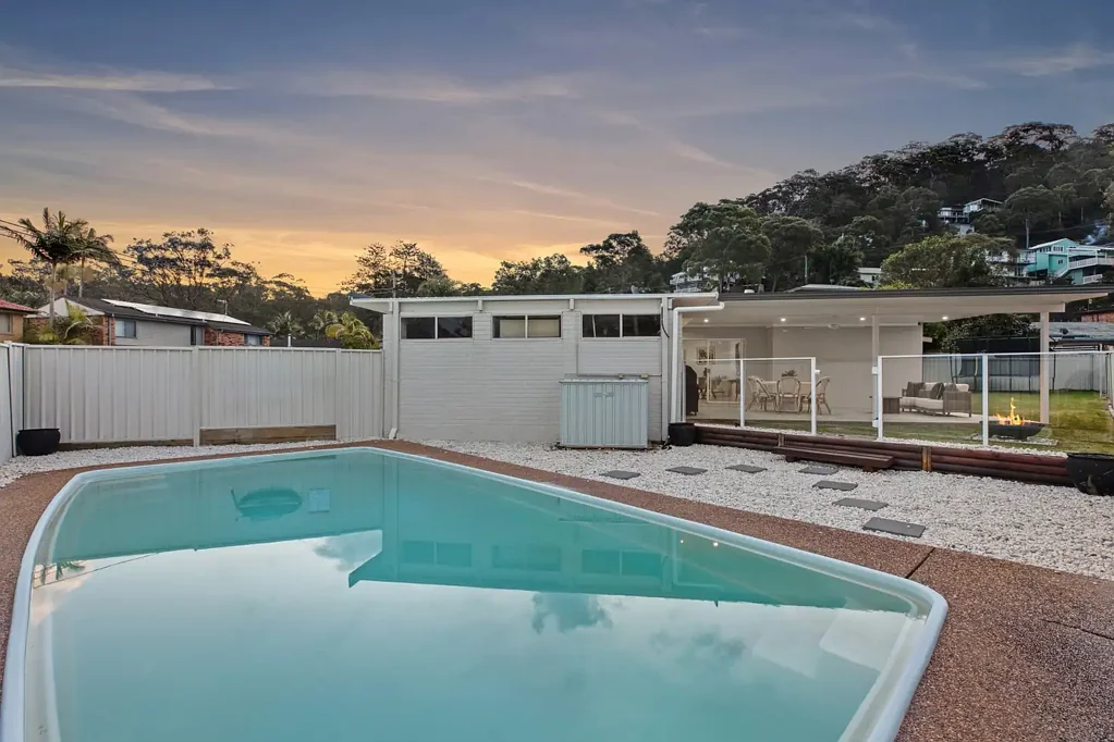 Umina Beach 3ਬੈੱਡਰੂਮ Renovated Family Entertainer with Pool on Large 702sqm Block.