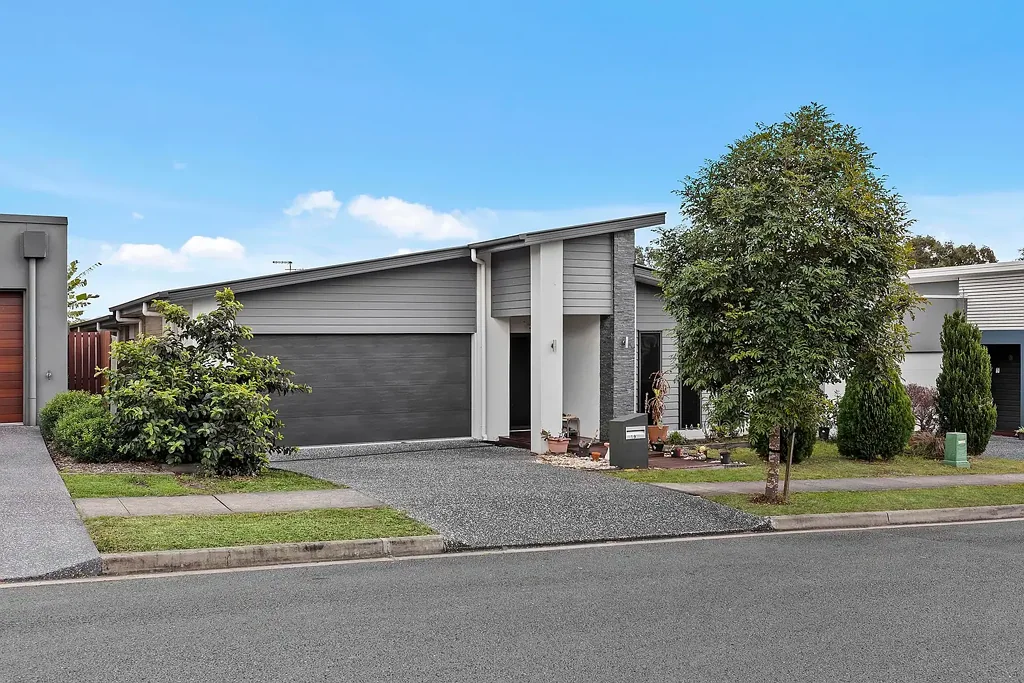 19 Mac Street, Bridgeman Downs, QLD 4035