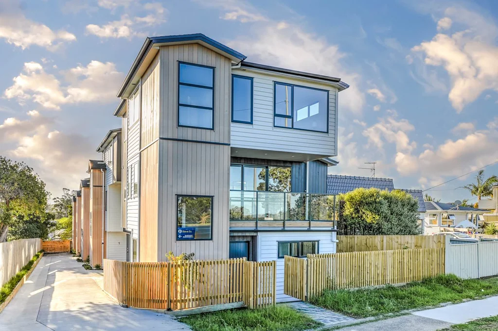 858C East Coast Road, Pinehill, North Shore City, Auckland
