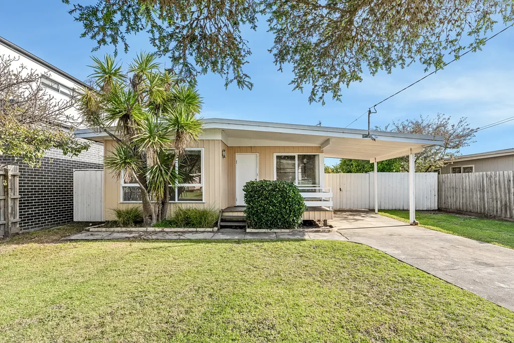 Dromana 4 Bedroom Endless Potential in a Prime Coastal Setting