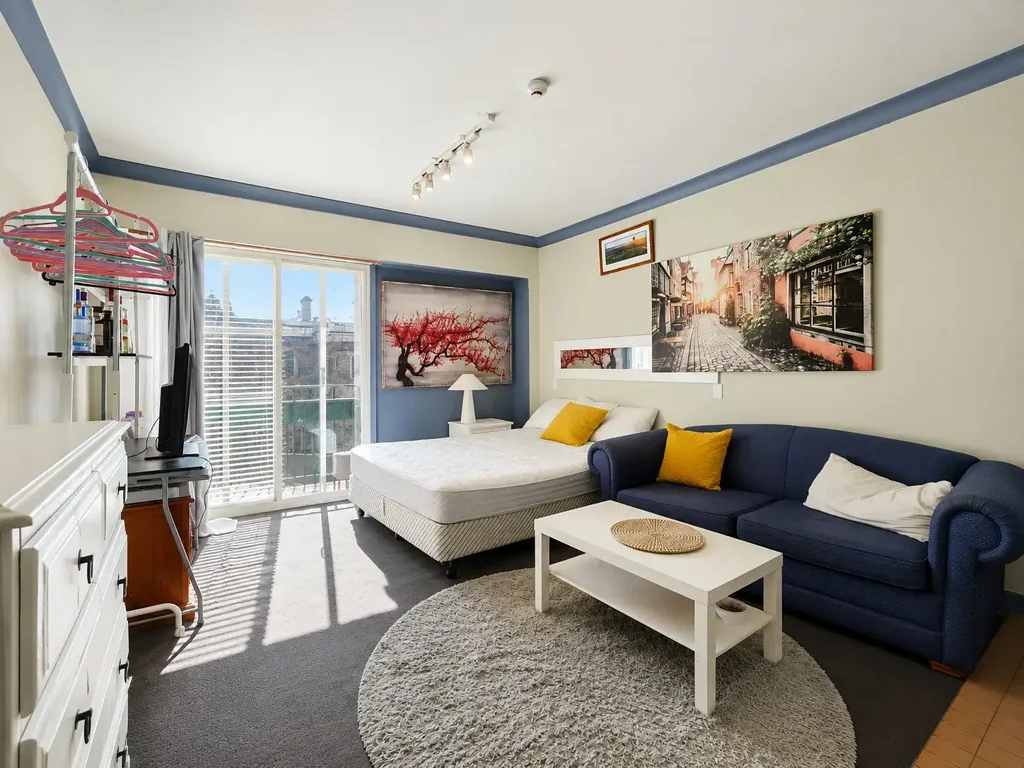 Furnished Studio, 3-6 months & Bills included