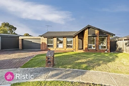 7 Wallace Place, Mill Park