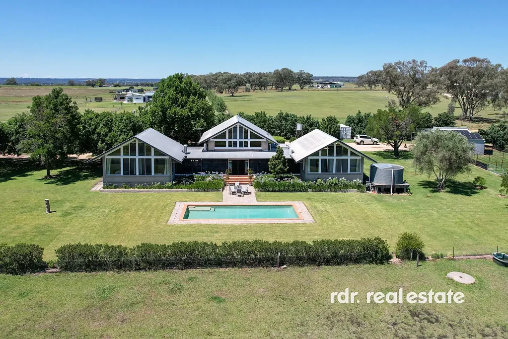 Inverell 5Kwarto RURAL LUXURY AT "ELKEDRA"