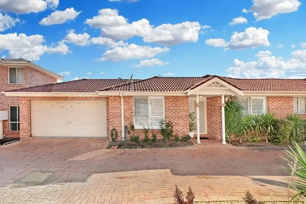 Spacious Villa in the Perfect Location!