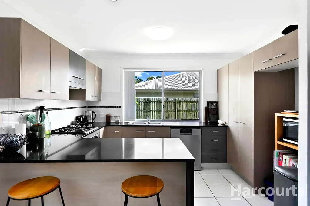 Urraween 4房  Highset Family Home - Great Investment Opportunity!