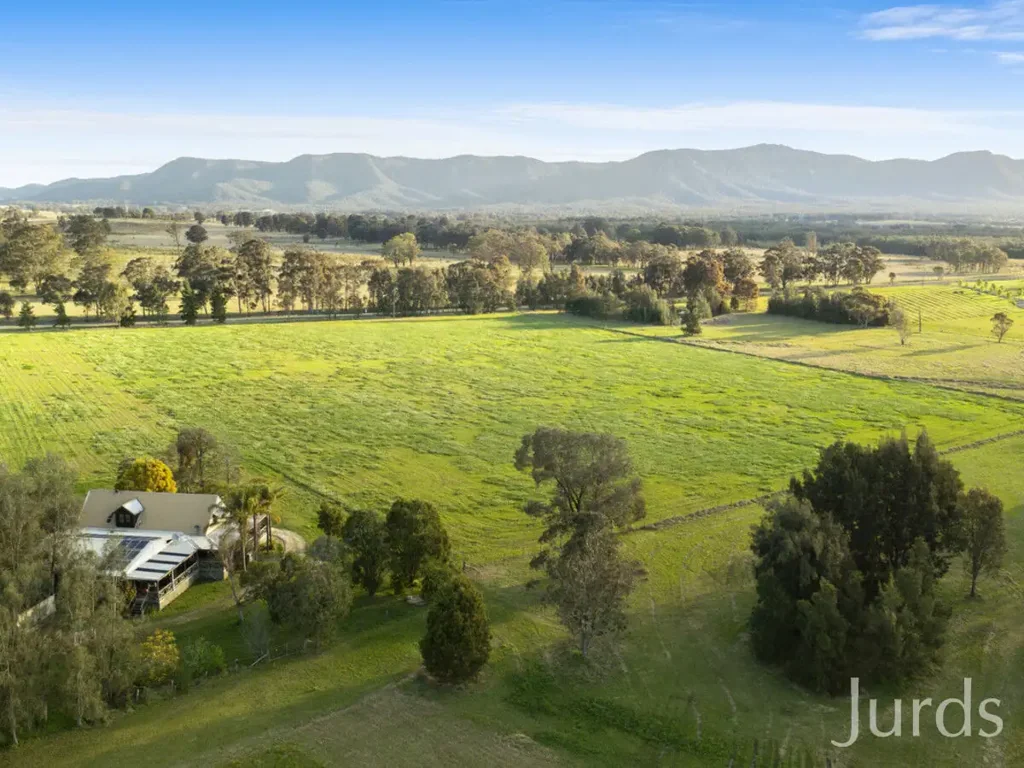 Pokolbin SILVERPOINT ESTATE - A FIRST CLASS ADDRESS