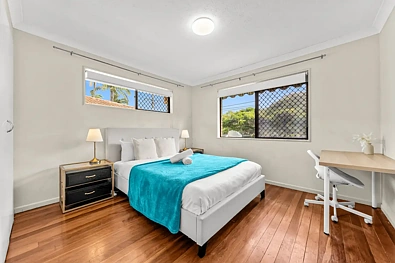 37 Lingle Street, Robertson, QLD 4109, 3 slaapkamers, 3 badkamers, House