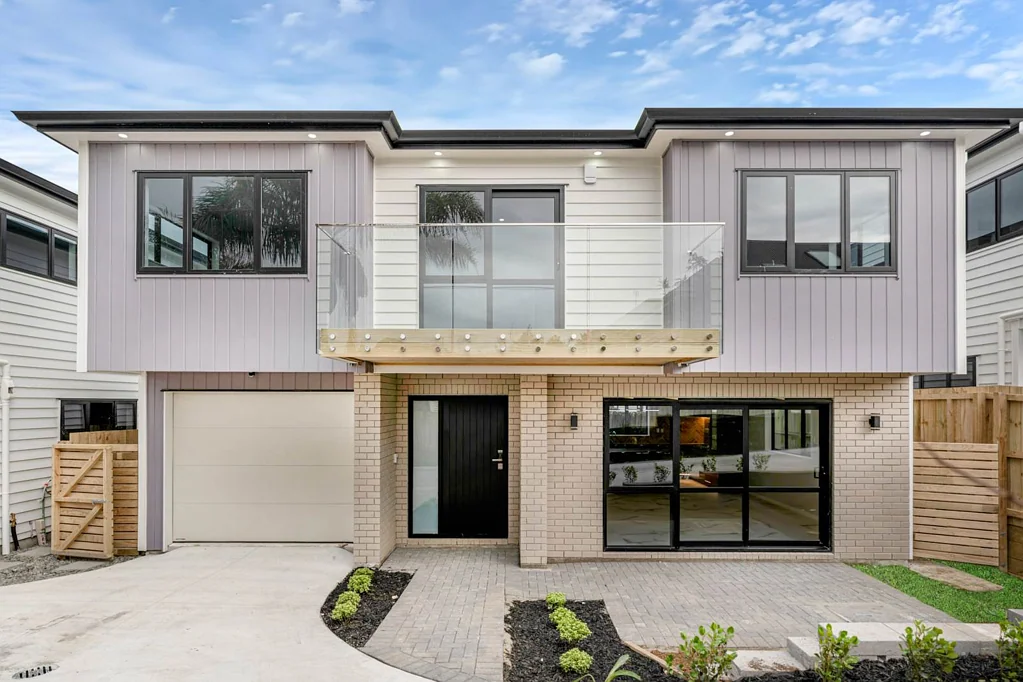 2/65 Halver Road, Hill Park, Manukau City, Auckland