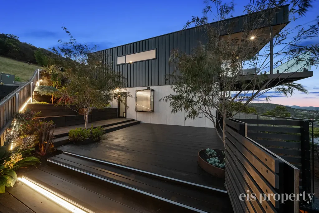 Rosetta 3Kwarto Experience Luxury in an Award-Winning Development - Offered Fully Furnished