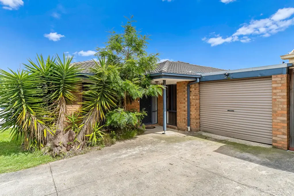 2/29 Chardonnay Drive, Skye, VIC 3977