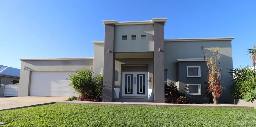 Ayr 4 Bedroom Stunning, Modern Family Home!