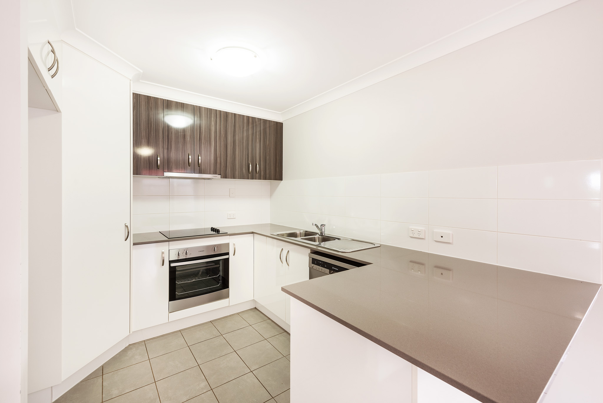 UNIT 2 20 FARRER ST, CRANLEY QLD 4350, 0 침실, 0 욕실, Unit