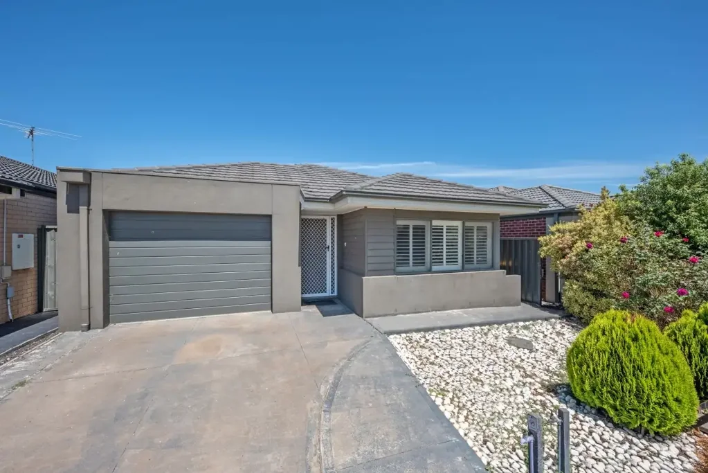 THIS PROPERTY FEATURES: