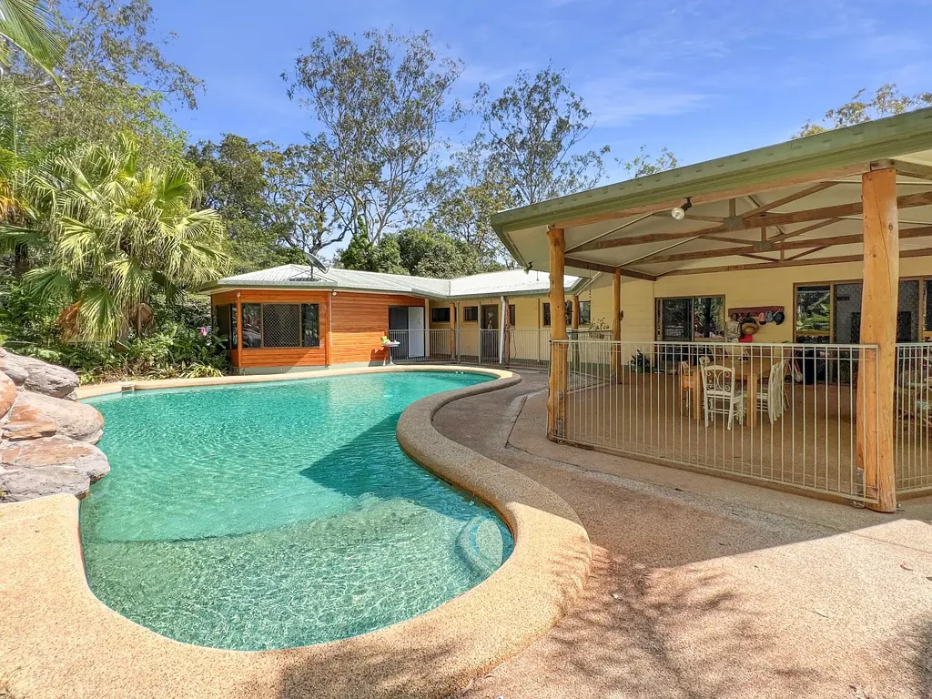 35-37 PAGE ROAD, Atherton, QLD 4883