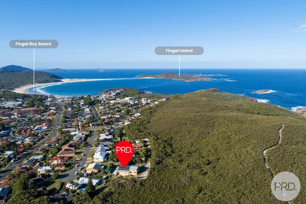 Fingal Bay 4غرفة نوم Elevated Fingal Bay Residence with Sweeping National Park Views