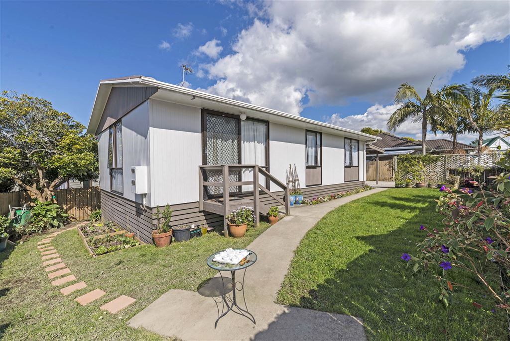 2/15 Cyril Crescent, West Harbour, Auckland - Waitakere, 3部屋, 1バスルーム