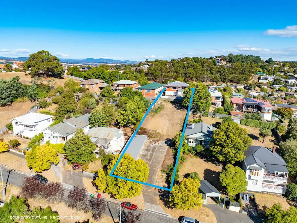 South Launceston 5房  High-Yield Property with Development Potential