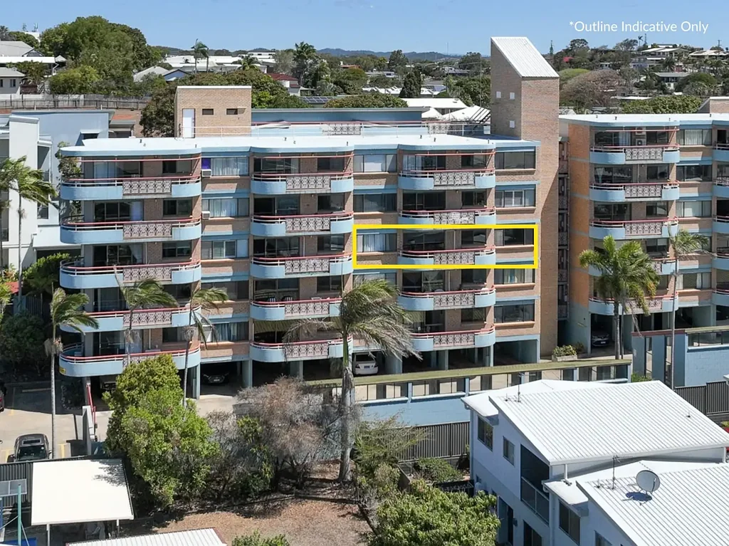 West Gladstone 2ਬੈੱਡਰੂਮ Low Maintenance Lifestyle…Inner City Complex with pool…New flooring and freshed up throughout