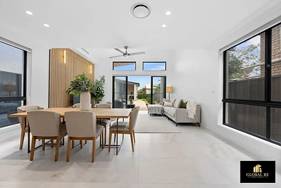 379A Cabramatta Road, Cabramatta, NSW 2166, 5房, 3浴, House