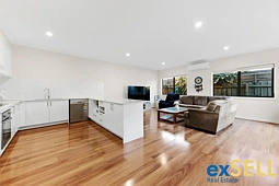 25B Clairmont Ave, Cranbourne
