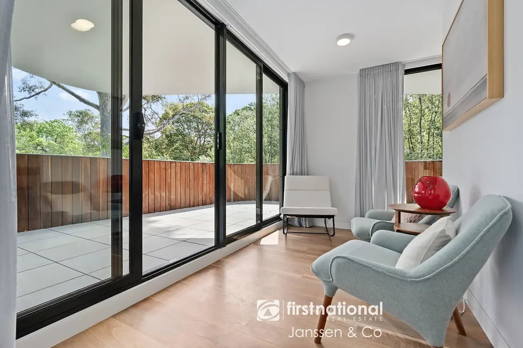 Parkville 4Moenga Prestige 4-Storey Parkside Home With A Study and Rooftop Terrace