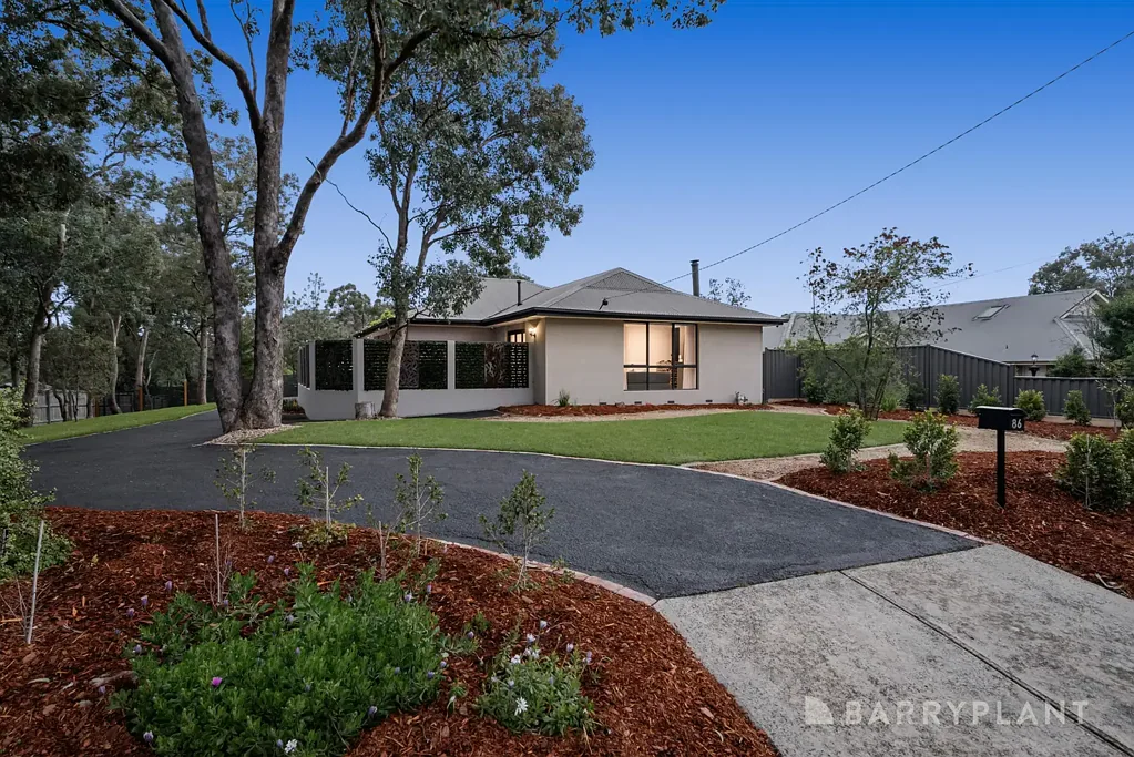 Eltham North 3બેડરૂમ Space to Lavishly Settle in, on a Generous 2007sqm block