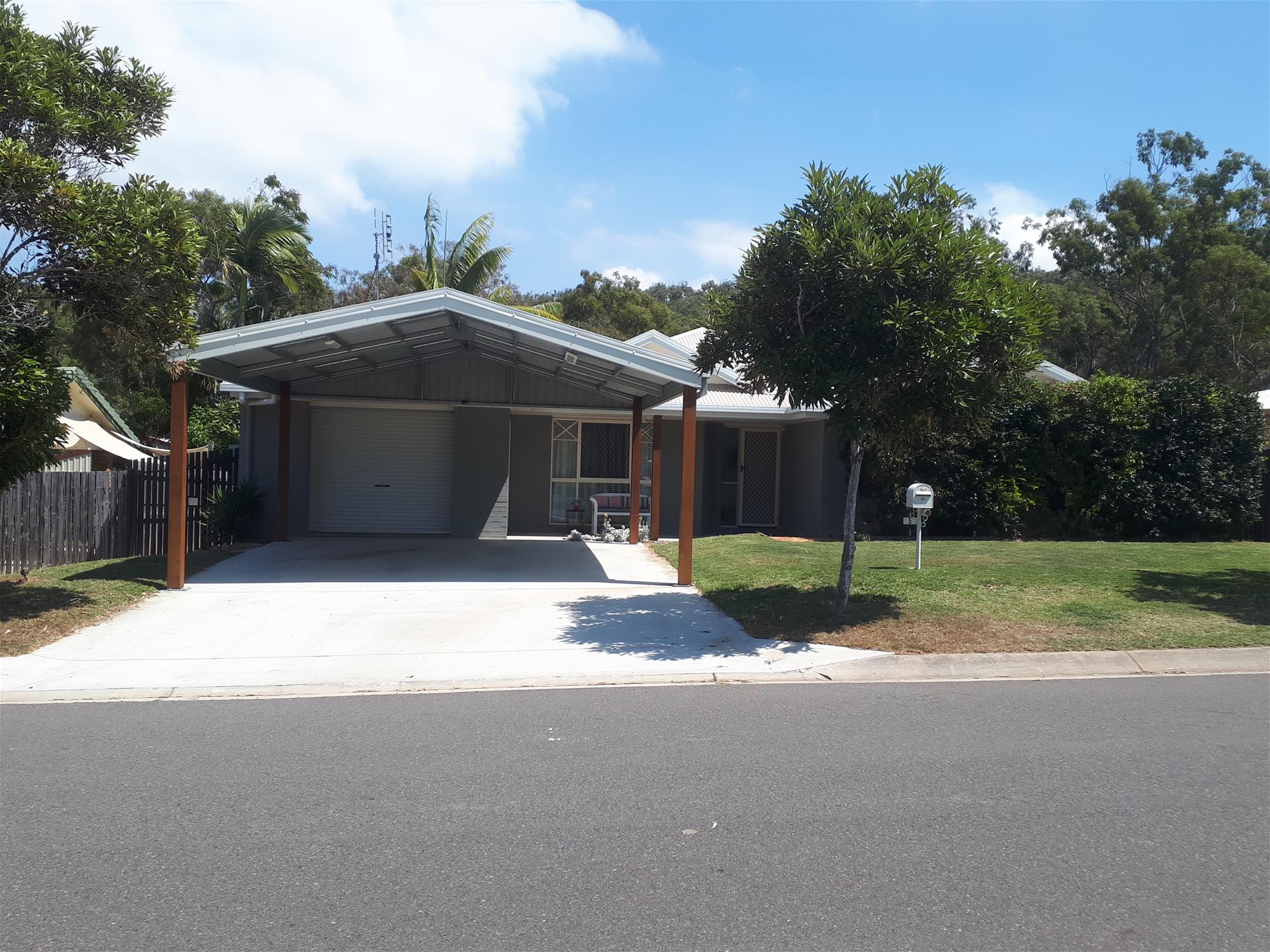 5 JARRAH DR, BOYNE ISLAND QLD 4680, 0 Schlafzimmer, 0 Badezimmer, House