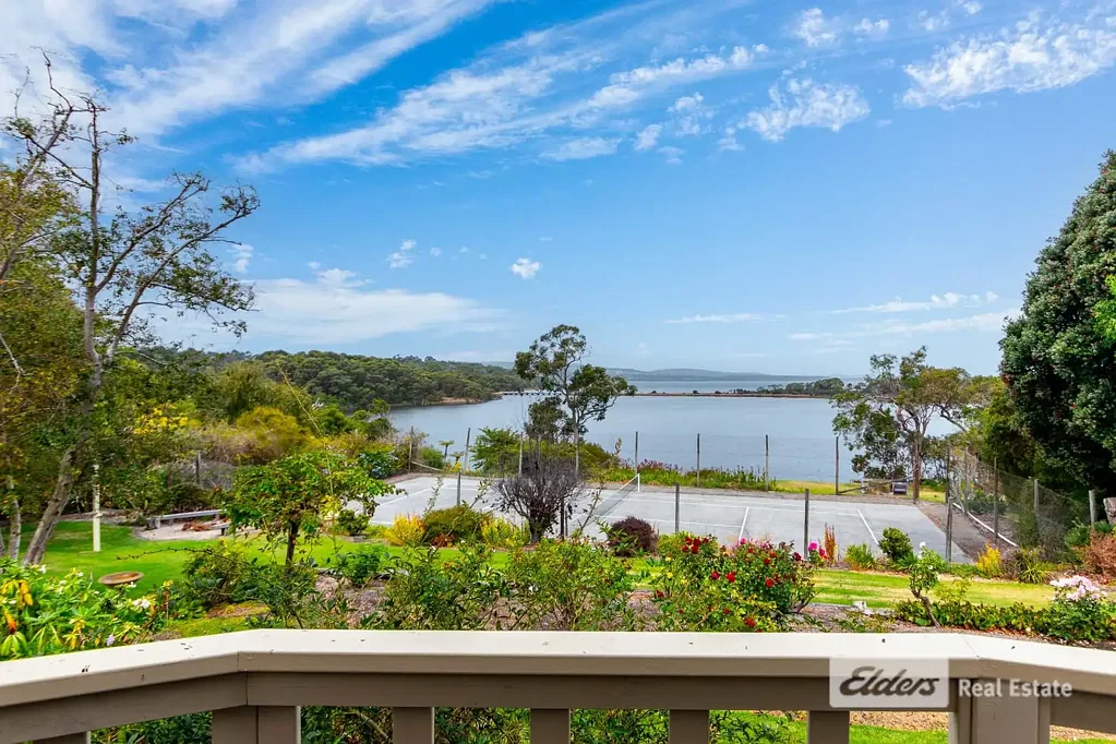 Lower King 4房  Exquisite Waterside Location and Magical Views