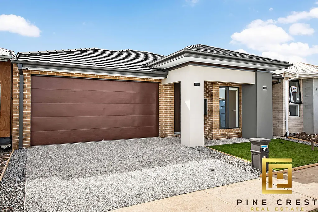 Fraser Rise 4房 Fraser Rise 中心全新面向公园的豪华住宅 BRAND NEW PARK-FACING LUXURY IN THE HEART OF FRASER RISE