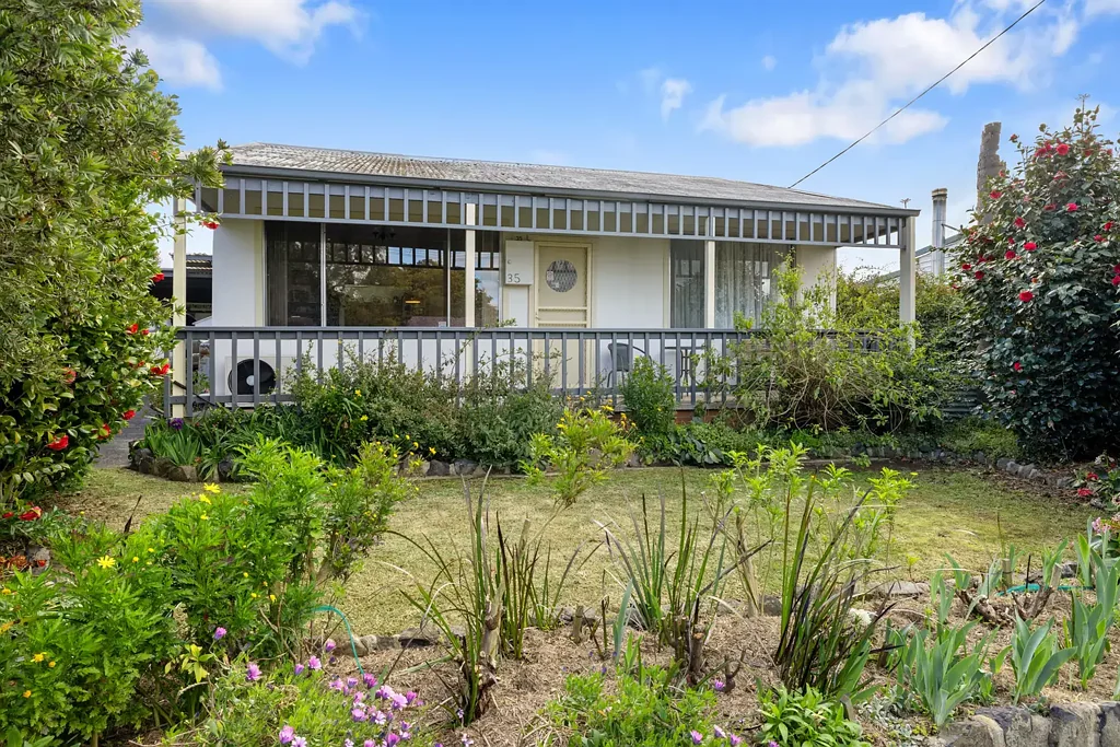 33-35 Farmers Road, Dumbalk, VIC 3956
