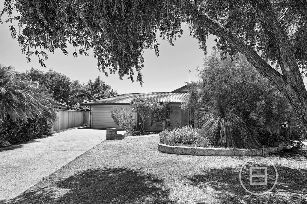 17 Jenniphur Court, Atwell, WA 6164