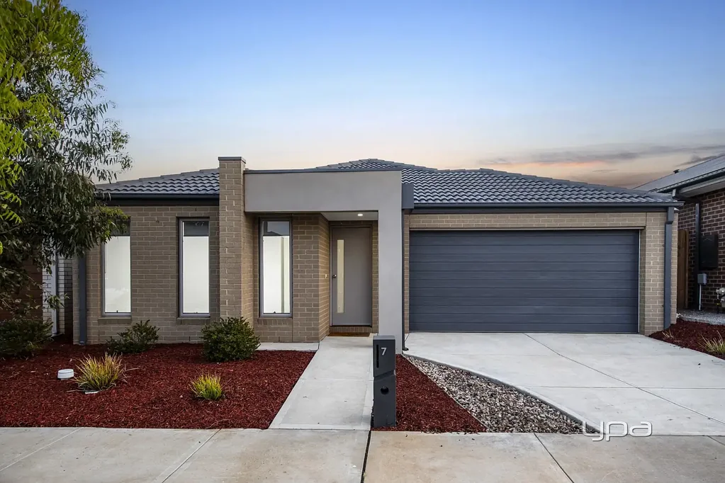 7 Louie Street, Deanside, VIC 3336