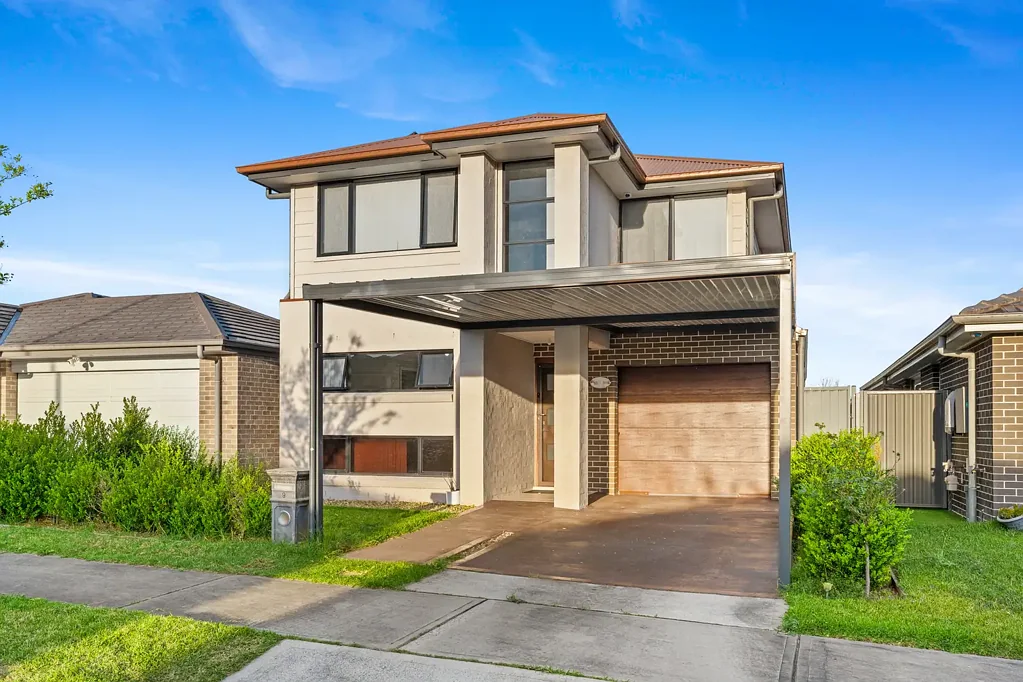 Jordan Springs 4Kwarto Spacious Family Living in a Convenient Jordan Springs Setting