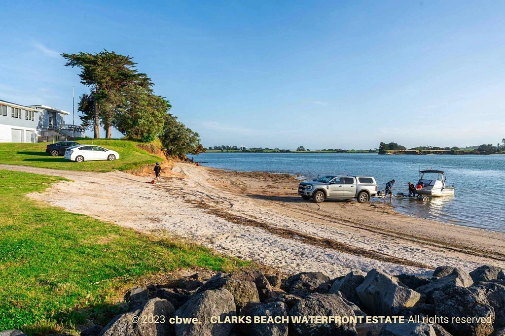Clarks Beach  Discover the Charm