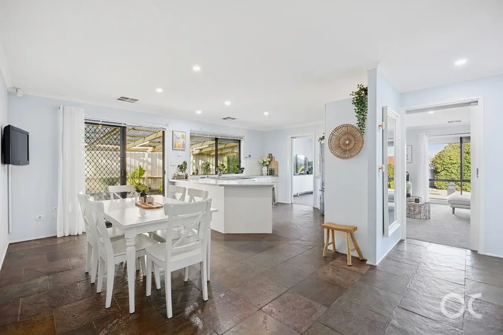 Old Reynella 3Habitaciones Spacious family living starts here