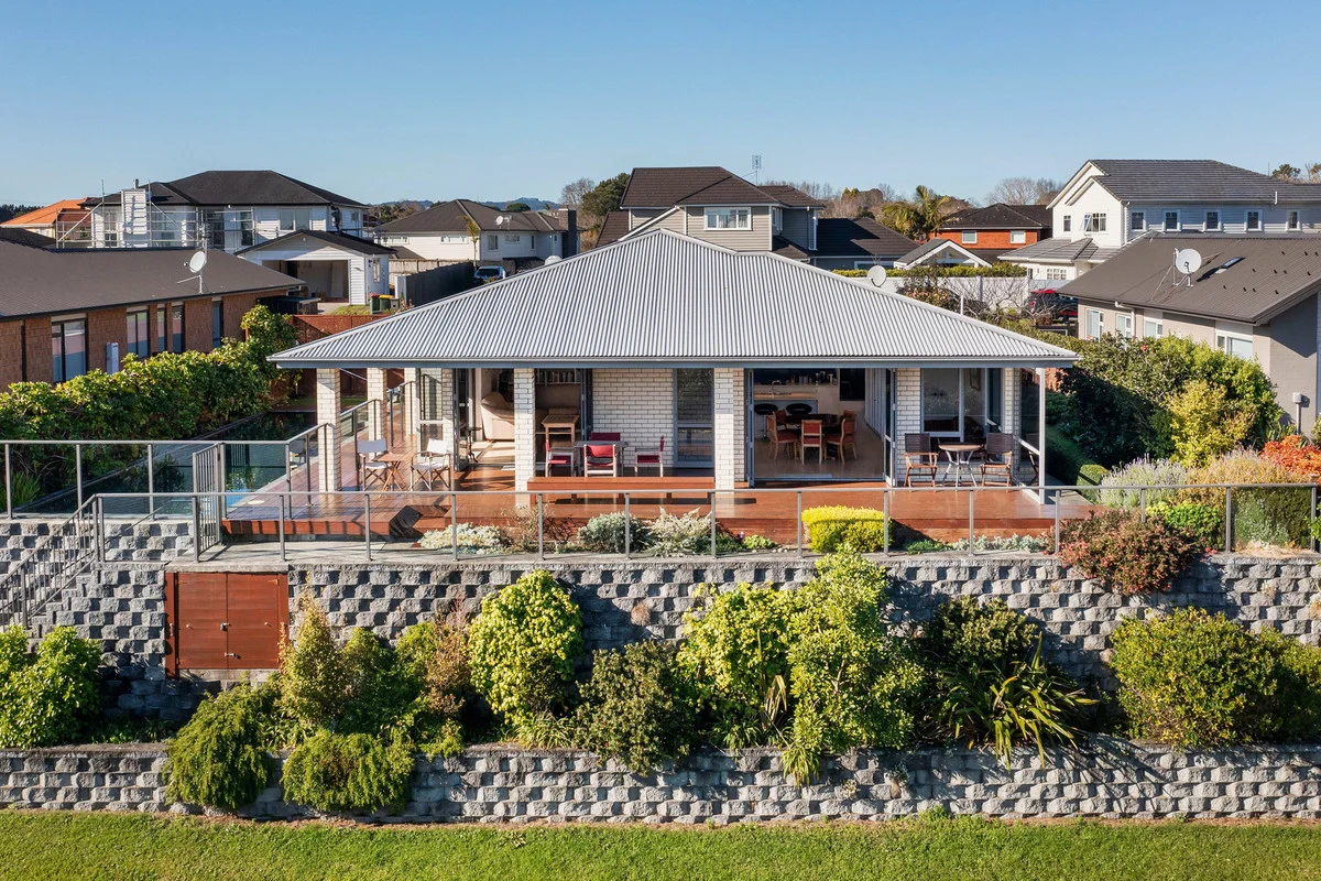 Karaka 4 Bedroom Your Private Waterfront Retreat Awaits!