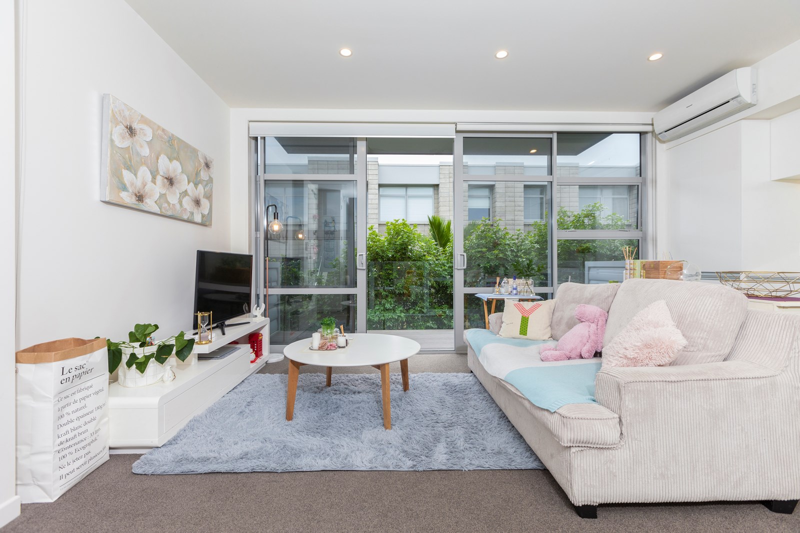 425 Murphys Road, Flat Bush, Auckland - Manukau, 2 phòng ngủ, 1 phòng tắm