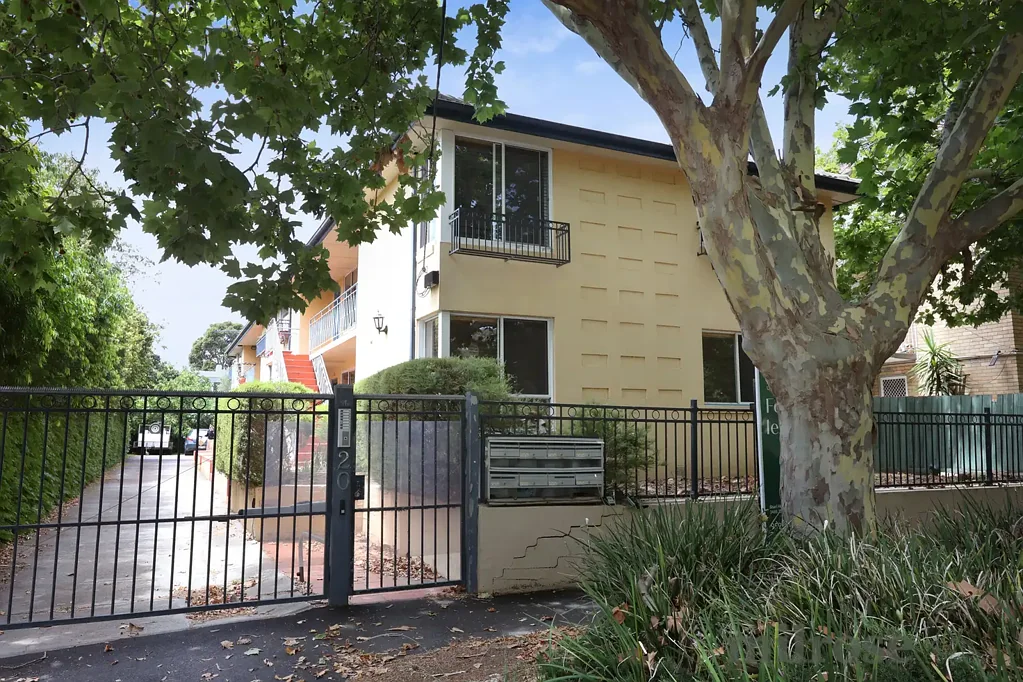 2-Bedroom Apartment in Boutique Block!