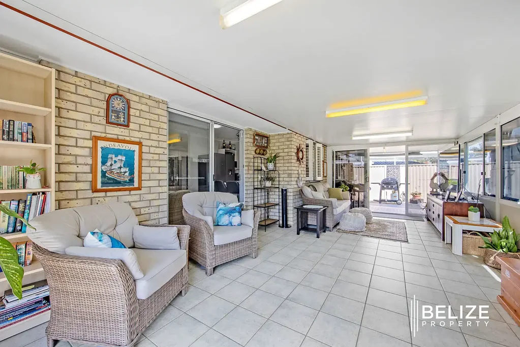 Jacobs Well 3ਬੈੱਡਰੂਮ Spacious Family Home in Jacobs Well - Perfect Location Near Water & Lifestyle Amenities
