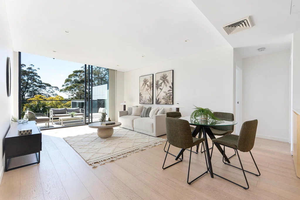 Turramurra 2 Bedroom Peaceful Leafy Retreat with Beautiful Open Outlook